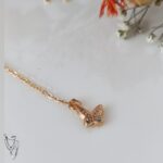 آویز ساعت پروانه
