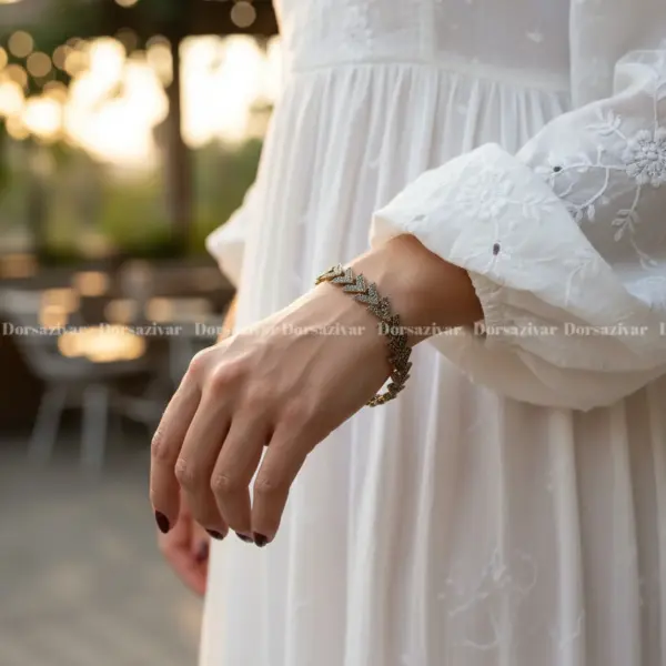 دستبند طلاروس مارگازیت مثلث