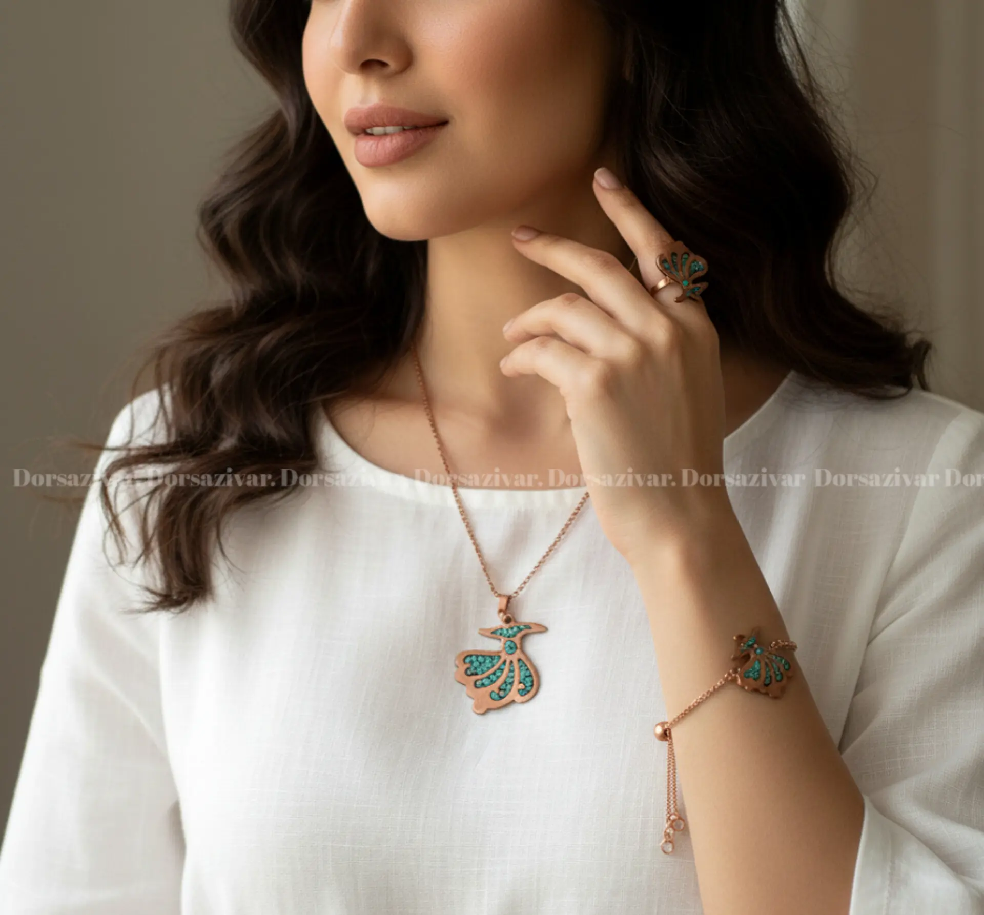 سرویس مس و فیروزه جان نواز