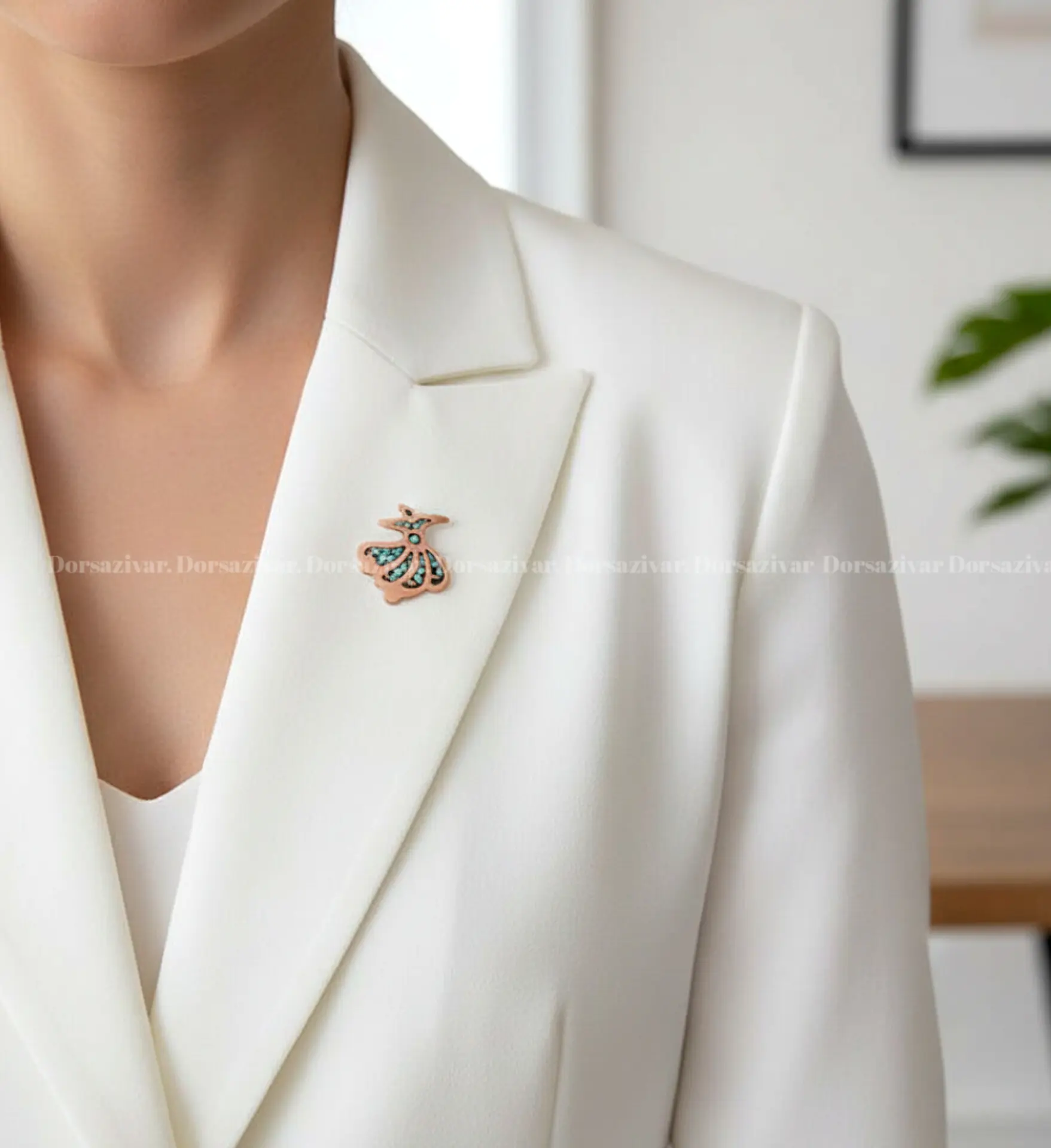 بچ سینه مس و فیروزه رقص سما